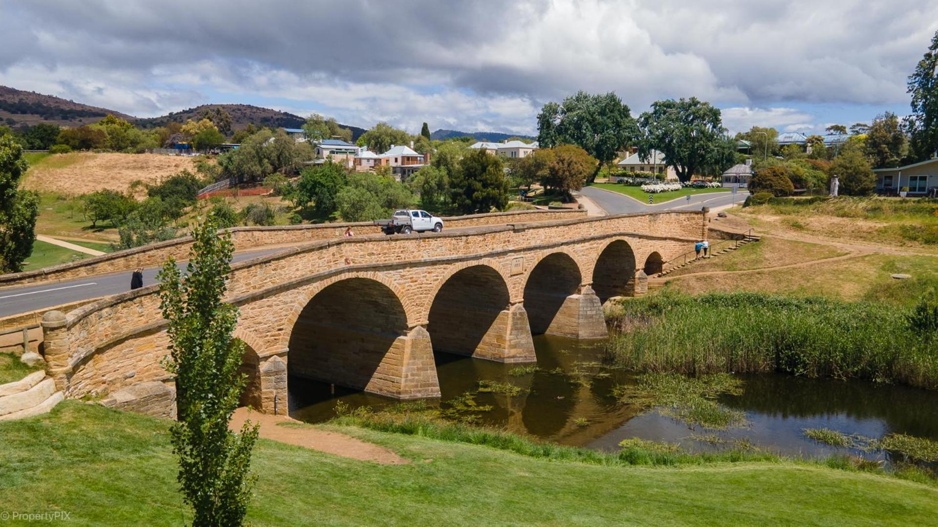 Bridge Cottages Sargeants & Armoury Cottages 1823 - History & Charm ริชมอนด์ ภายนอก รูปภาพ