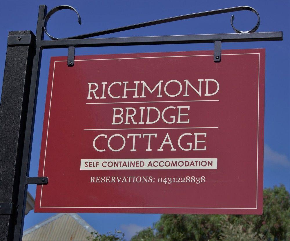 Bridge Cottages Sargeants & Armoury Cottages 1823 - History & Charm ริชมอนด์ ภายนอก รูปภาพ